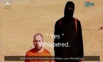 Ισλαμικό Κράτος: Αποκεφαλίζουν με την βοήθεια… υποβολέα (βίντεο)