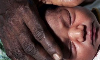 1 εκατομμύριο παιδιά πεθαίνουν την πρώτη ημέρα της γέννησης