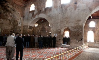 Νέα πρόκληση: Η Τουρκία μετέτρεψε κι άλλη εκκλησία σε τζαμί (φωτογραφίες)