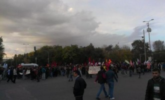 Οι Κούρδοι διαδηλώνουν στην Άγκυρα – Δεν φοβούνται τον Ερντογάν!