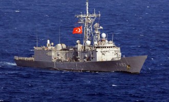 Συναγερμός στην Κύπρο: Τουρκική φρεγάτα παρενόχλησε ερευνητικό πλοίο