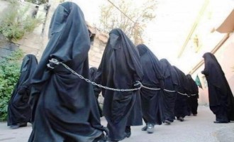 Ισλαμικό Κράτος: Πουλάνε γυναίκες σε σκλαβοπάζαρα σε τιμές… ευκαιρίας