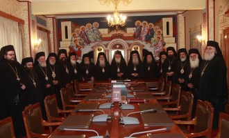 Η Εκκλησία της Ελλάδος αφορίζει την αποτέφρωση των νεκρών
