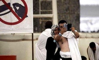 Οι selfies από τη Μέκκα που έγιναν… viral (βίντεο)