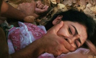 Γυναίκα Γιαζίντι: Με βιάζουν συνεχώς, δεν αντέχω άλλο, βομβαρδίστε μας!