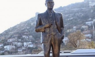 Ανήγειραν άγαλμα του Κεμάλ Ατατούρκ στα Σκόπια