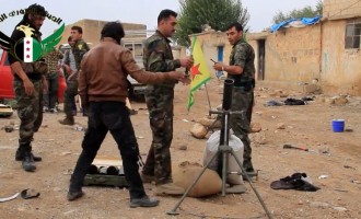 Οι Κούρδοι στην Κομπάνι βομβαρδίζουν το Ισλαμικό Κράτος (βίντεο)