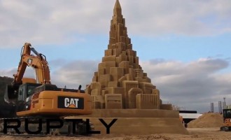 Ρίο: Δείτε τον ψηλότερο πύργο στην άμμο (βίντεο)
