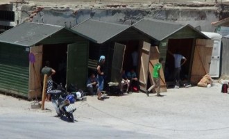 Κωμόπολη 50.000 προσφύγων μέσα στην Αθήνα θέλουν οι Γερμανοί