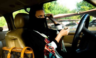 “Οι γυναίκες πάνω από 30 χρονών θα οδηγούν αλλά χωρίς μακιγιάζ”