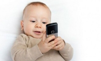 Έως το 2020 μέχρι και τα 6χρονα θα έχουν κινητό τηλέφωνο