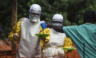 Πώς συνδέεται το ΔΝΤ με τον Έμπολα στη δυτική Αφρική