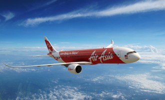 Χάθηκε αεροσκάφος της AirAsia με 161 επιβάτες