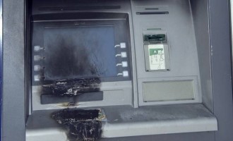 Εμπρηστικές επιθέσεις σε ATM τραπεζών