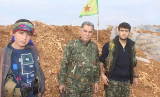 Κομπάνι: Κούρδος πατέρας πολεμά με τους γιους του το Ισλαμικό Κράτος