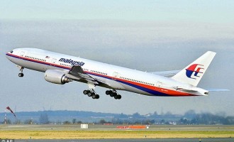 Πρώην διευθυντής της Malaysia Airlines υποστηρίζει ότι οι ΗΠΑ κατέρριψαν το Boeing