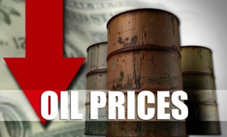 Κάτω από τα 50 δολάρια έπεσε η τιμή του πετρελαίου