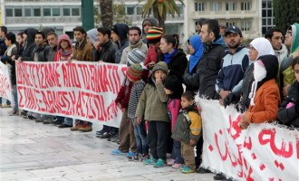 Βουλευτής του ΣΥΡΙΖΑ ξεκινά απεργία πείνας με τους Σύρους στο Σύνταγμα!