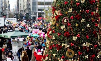 Deloitte: “Ψίχουλα” θα ξοδέψουν οι Έλληνες τα Χριστούγεννα