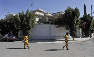 Επίθεση στην κατοικία του πρεσβευτή του Ιράν στην Υεμένη