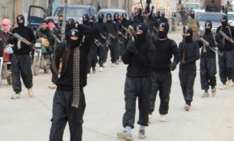 Το Ισλαμικό Κράτος κάνει υποχρεωτική επιστράτευση στη Νινευή