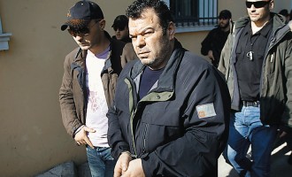 Ο Στεφανάκος πάει στα δικαστήρια για τον ξυλοδαρμό Τσοχατζόπουλου