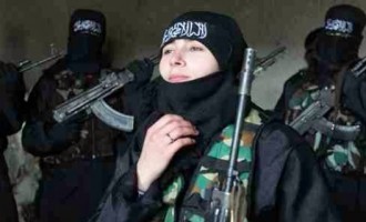 14 γυναίκες μέλη στο Ισλαμικό Κράτος παραδόθηκαν στους Κούρδους
