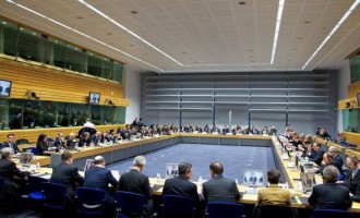 Την Τρίτη θα φύγει η λίστα για τις Βρυξέλλες – Το απόγευμα συνεδριάζει το Eurogroup