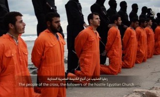 Το Ισλαμικό Κράτος έσφαξε 21 Αιγύπτιους χριστιανούς (σκληρές φωτογραφίες)