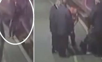 Μεθυσμένος έπεσε στις γραμμές, πέρασε από πάνω του τρένο και βγήκε σώος! (βίντεο)