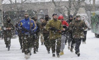 Ουκρανία: 19 νεκροί στρατιώτες και 78 τραυματίες από επιθέσεις