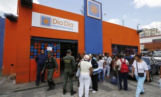Γιατί ο Μαδούρο κρατικοποίησε στη Βενεζουέλα σούπερ μάρκετ