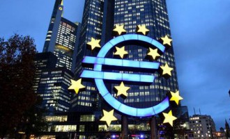 Η ΕΚΤ απαγόρευσε στις τράπεζες να αγοράζουν έντοκα του Δημοσίου