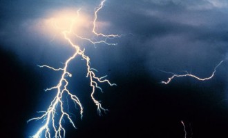 Σφοδρές καταιγίδες και βροχές το επόμενο δίωρο – Έκτακτο δελτίο της ΕΜΥ