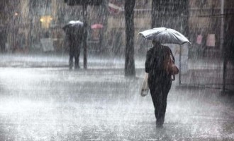 Ξεχάστε την καλοκαιρία: Αγριεύει ο καιρός με βροχές και καταιγίδες