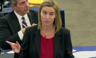 Η Φεντερίκα Μογκερίνι ζήτησε “συγνώμη” που αποκάλεσε τα Σκόπια “Μακεδονία”