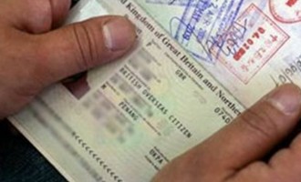 Εξαρθρώθηκε σπείρα Πακιστανών που κατασκεύαζε πλαστά ταξιδωτικά έγγραφα