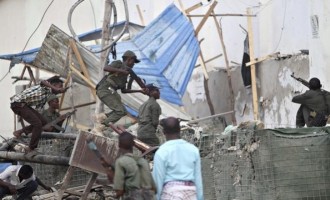 15 νεκροί στην κατάληψη ξενοδοχείου στο Μογκαντίσου από τζιχαντιστές