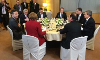 Λίγο μετά τις 23.30 άρχισε η επταμερής συνάντηση στις Βρυξέλλες