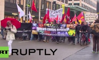 Διαδήλωση αλληλεγγύης στην Ελλάδα στο Βερολίνο (βίντεο)