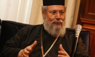Σάλος στην Κύπρο: Ο Αρχιεπίσκοπος έφτιαξε πισίνα στην ταράτσα της Αρχιεπισκοπής