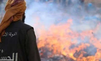 Το Ισλαμικό Κράτος έκαψε τρόφιμα – ανθρωπιστική βοήθεια γιατί ήταν… αμαρτωλά