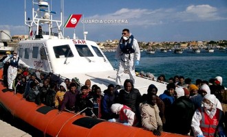 1.500 παράνομοι μετανάστες σε λιγότερο από 24 ώρες διασώθηκαν από τους Ιταλούς