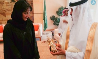 Δείτε την Κουντουρά με μπούρκα στη Σαουδική Αραβία