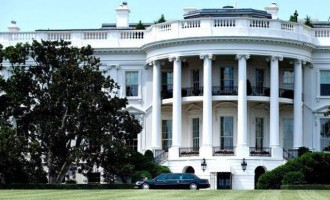 Λευκός Οίκος για ομολογία Φλιν: Δεν εμπλέκει πουθενά τον Τραμπ