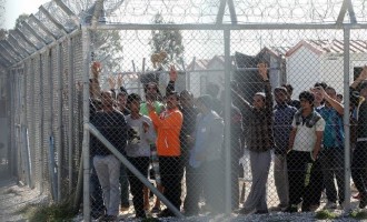Independent: Η Αθήνα θα αφήσει να «περάσουν  3.500 μετανάστες στην ΕΕ”