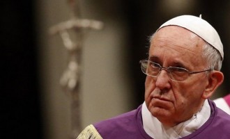 Δήλωση-βόμβα από τον Πάπα Φραγκίσκο – Σκέφτεται να παραιτηθεί