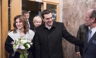 Με ένα μπουκέτο λουλούδια υποδέχθηκαν οι Ρώσοι την Μπέττυ του Αλέξη
