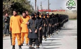 Εκτέλεσαν τζιχαντιστές ντυμένοι με πορτοκαλί φόρμες! – ΣΟΚ στο Ισλαμικό Κράτος