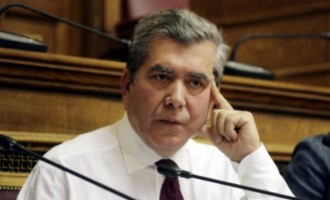 Ο Μητρόπουλος μιλά για αποτυχία στις διαπραγματεύσεις και ζητά εκλογές